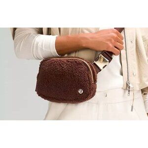 Lululemon Everywhere Belt Bag Fleece Sherpa New With Tags